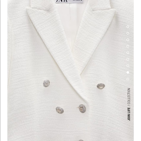 White luxurious tweed blazer dress with embellished buttons. - Picture 5 of 8